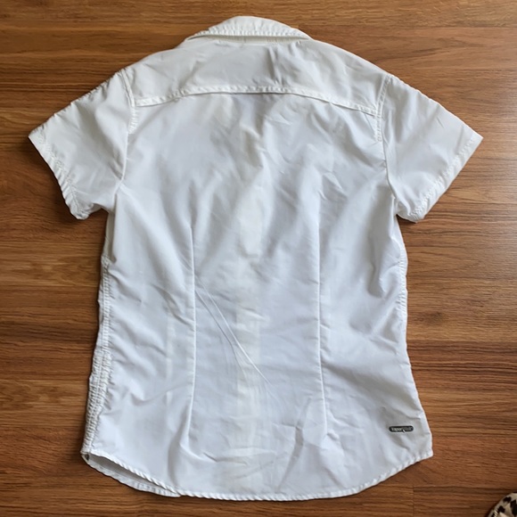 The North Face Vapor Wick ivory button down shirt - Picture 7 of 8
